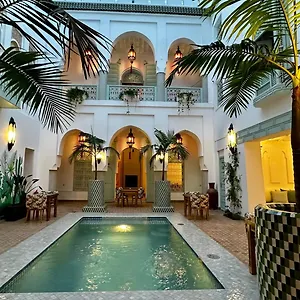  Riad Assouel Et By La Siredrah
